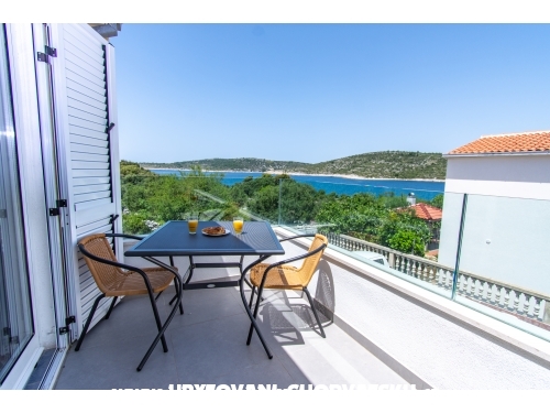 Apartments Mia - Rogoznica Croatia