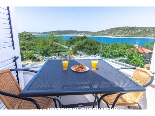 Apartments Mia - Rogoznica Croatia