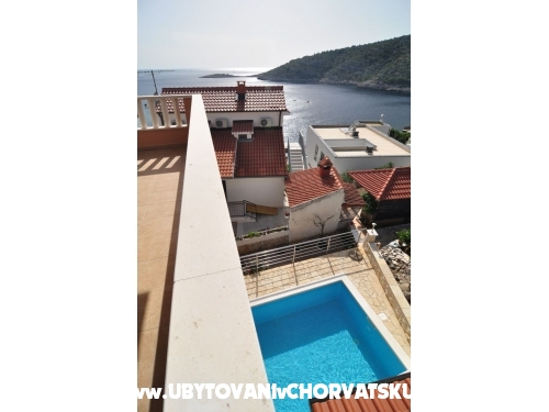 Apartmanok Panorama s bazenom - Rogoznica Horvátország