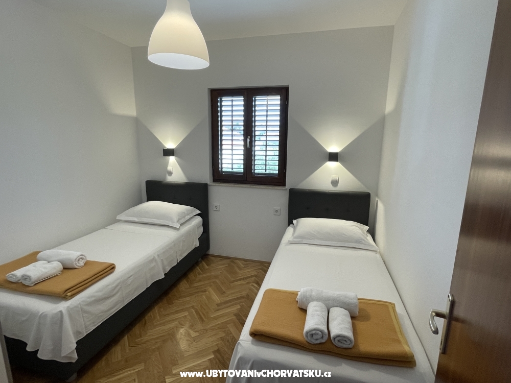 Appartements Raanj (Appartements Soldi) - Rogoznica Kroatien