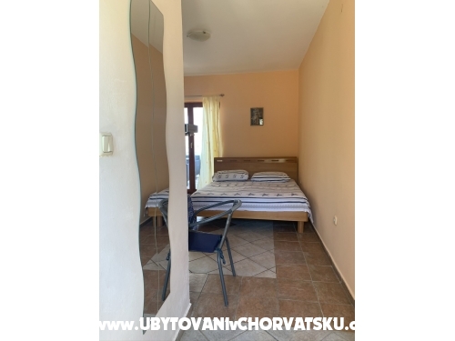 Apartments Tolić - Rogoznica Croatia