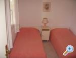 Villa Jozo Apartmani, Rogoznica, Croatia