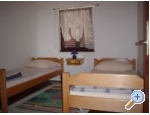 Apartmny Kreimir OD 30 EUR - Rogoznica Chorvatsko