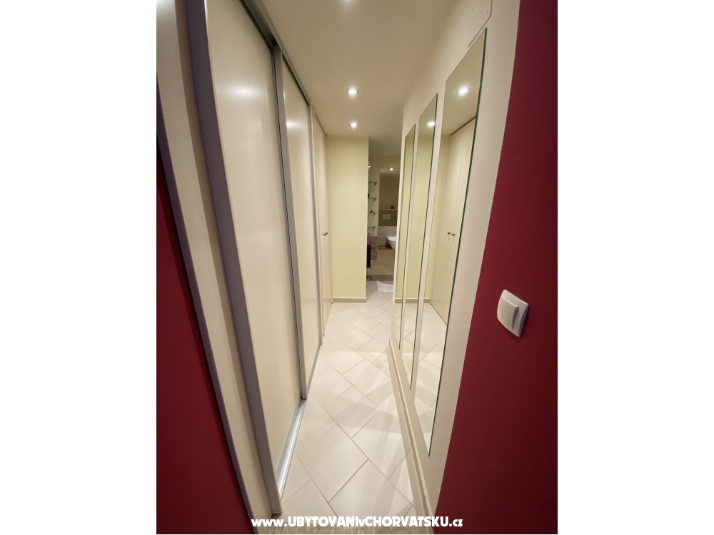 Apartmani Jakov - Rogoznica Hrvatska