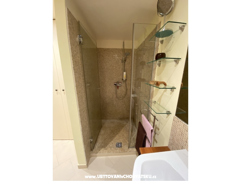 Apartmani Jakov - Rogoznica Hrvatska