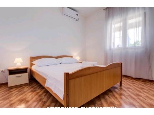 Apartmaji Ljuba - Rogoznica Hrvaka