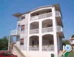 Apartments Lucija smještaj Hrvatska Rogoznica