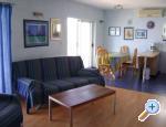 Holiday home - Apartments Raj�i�