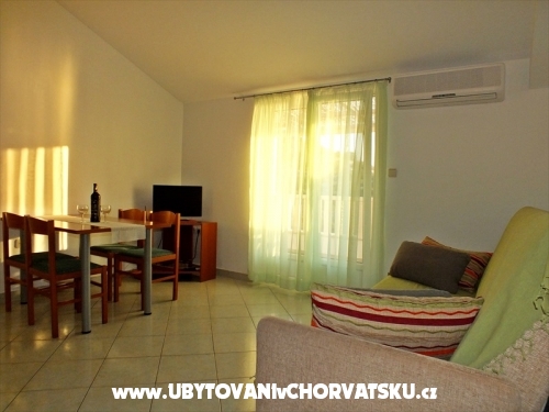 Apartments Sandra - Rogoznica Croatia