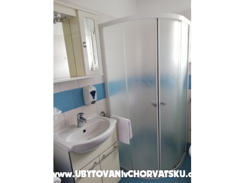 Apartmanok Uki - Rogoznica Horvtorszg