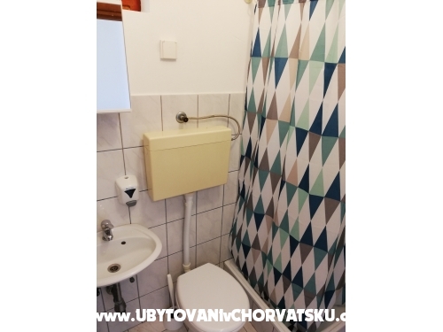 Apartmanok Uki - Rogoznica Horvtorszg