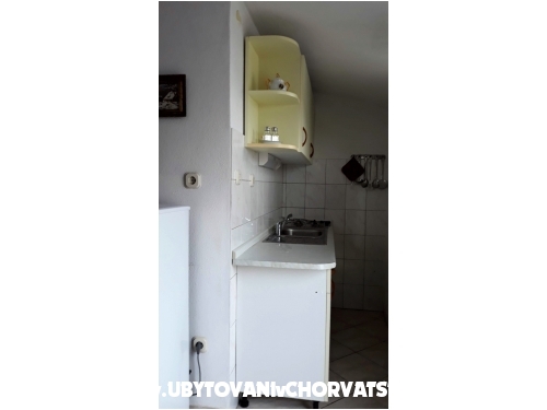 Apartmanok Uki - Rogoznica Horvtorszg