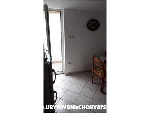 Apartmanok Uki - Rogoznica Horvtorszg