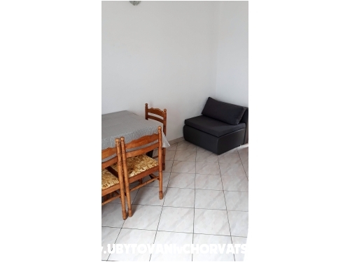 Apartmanok Uki - Rogoznica Horvtorszg
