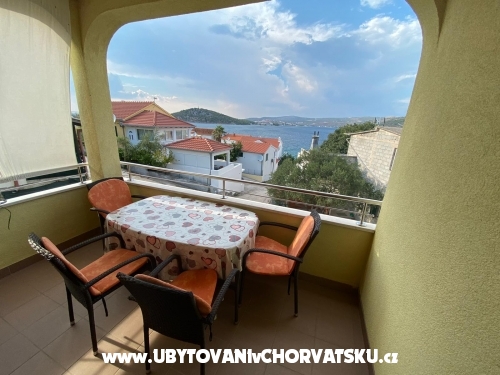 Apartmny Viktor - Rogoznica Chorvtsko