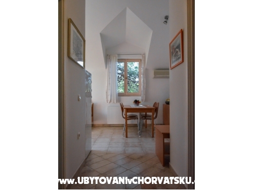 Appartements Villa Varoš - Rogoznica Croatie