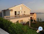 Apartmani i kuĉa za odmor Tomas , Senj, Croatia
