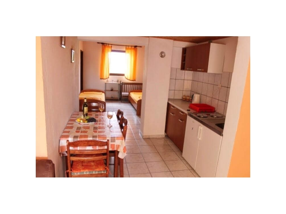 Apartmanok Keti - ibenik Horvtorszg