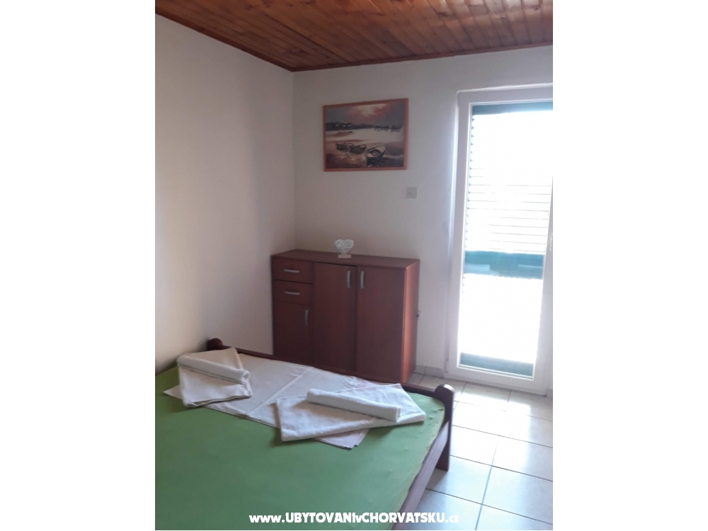 Apartmanok Keti - ibenik Horvtorszg
