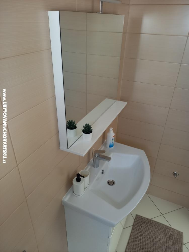 Apartmani Pinea Sol - ibenik Hrvatska