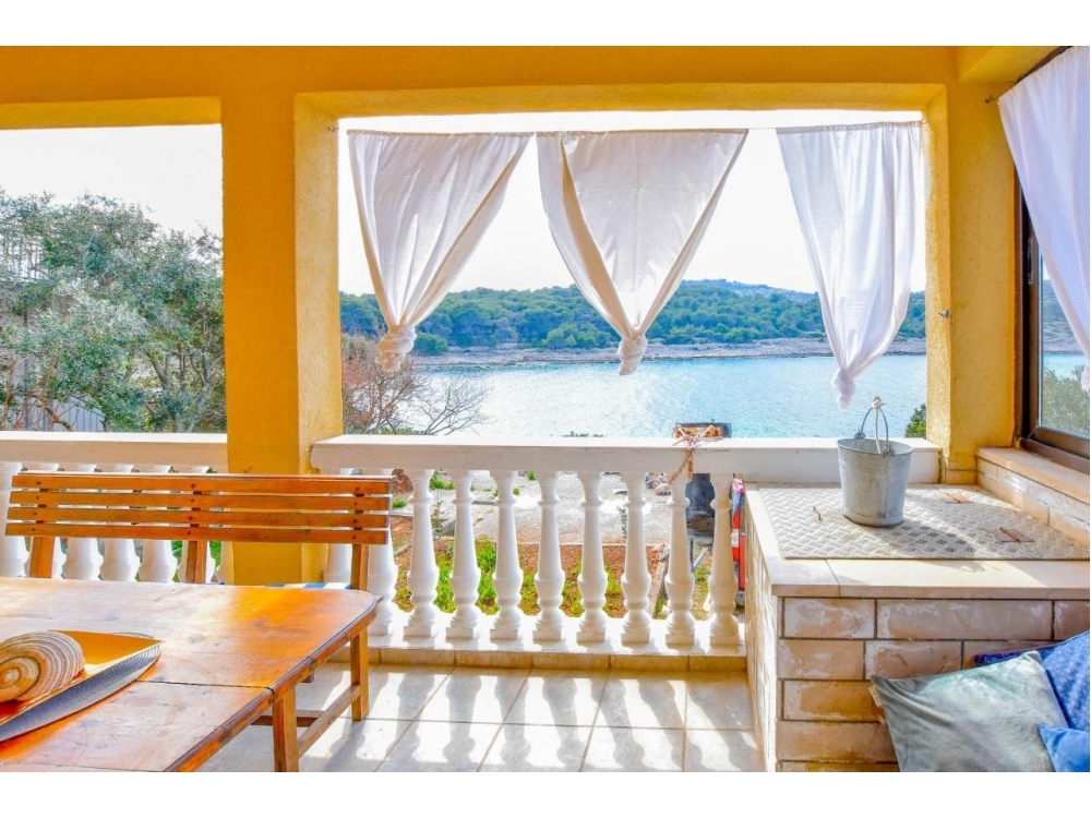 House Petra - Island irje - ibenik Croatia