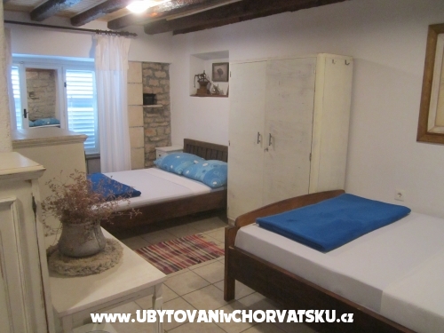 Old House Apartments - Šibenik Croatia