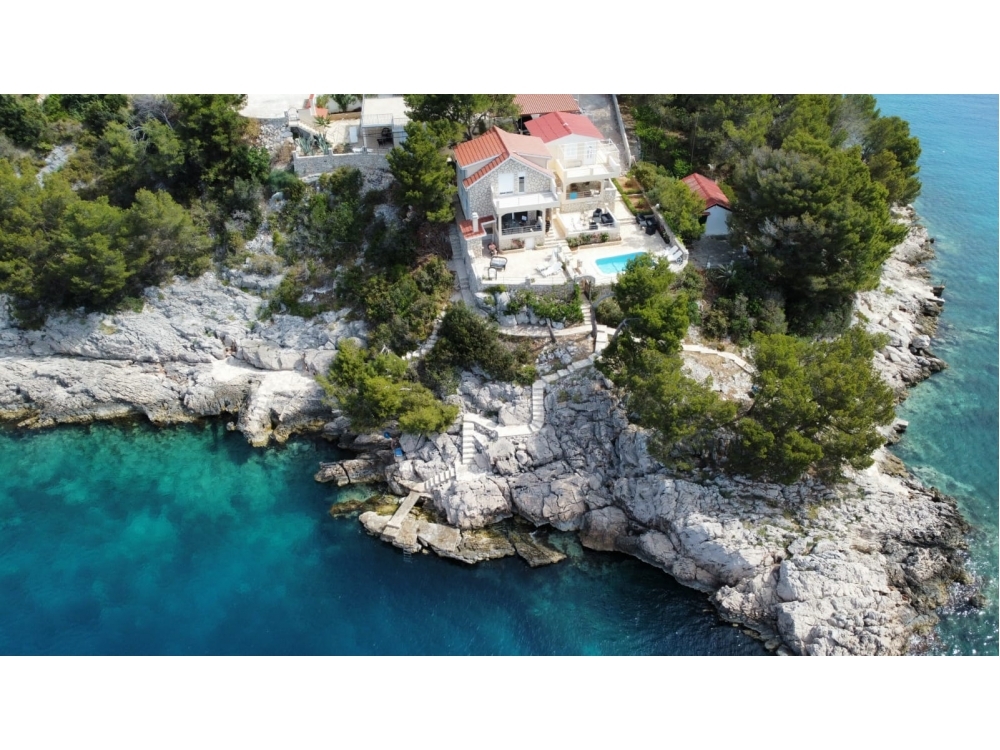 Sesula Bay Resort - ostrov Šolta Kroatië