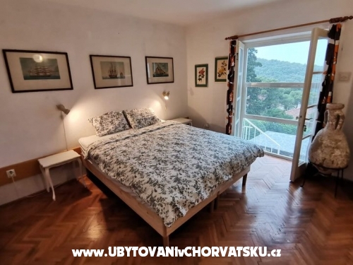 Villa Bonetti - Supetar – Brač Kroatië