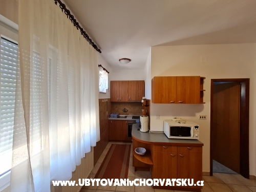 Apartmány Ecija - Tisno Chorvatsko