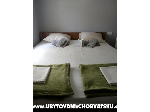 Apartmn - kamena kua  paroga - Tisno Chorvtsko