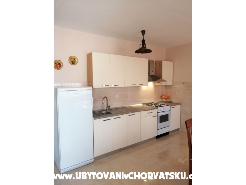 Apartmny Anica - Trogir Chorvtsko