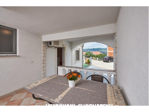 Appartements Gagula - Trogir Kroatien