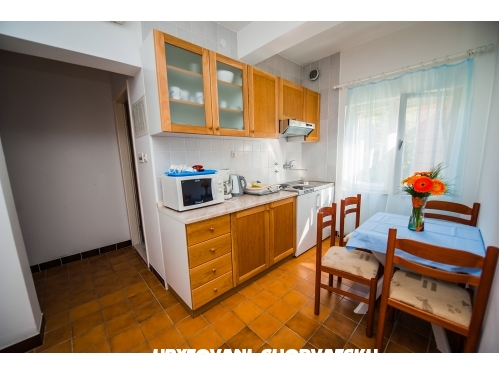 Apartmny Ivan*** - Trogir Chorvtsko