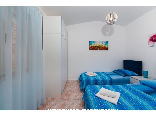 Apartments Ivan*** - Trogir Croatia