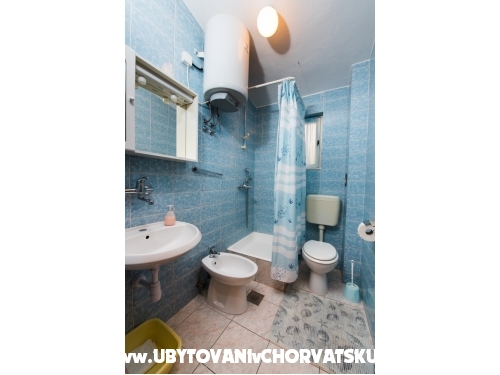 Apartmaji Ivan*** - Trogir Hrvaka