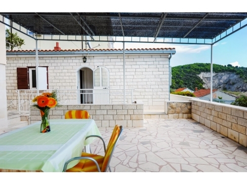 Apartmaji Ivan*** - Trogir Hrvaka