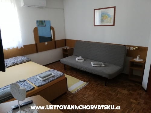 Apartmny Laura - Trogir Chorvtsko