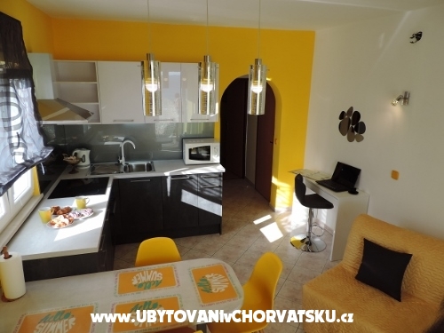 Appartementen Natasa - Trogir Kroatië