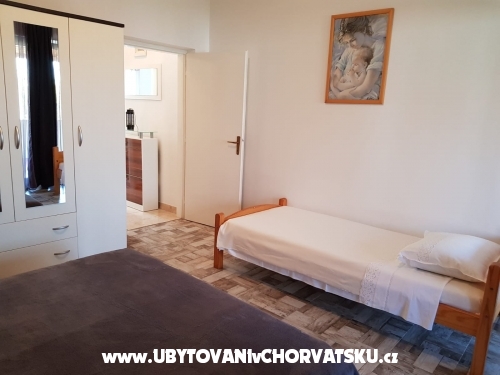 Apartmaji Sandra - Trogir Hrvaška