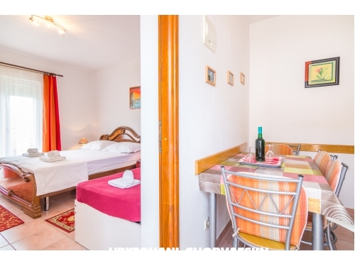 Apartmaji Tanja - Trogir Hrvaka