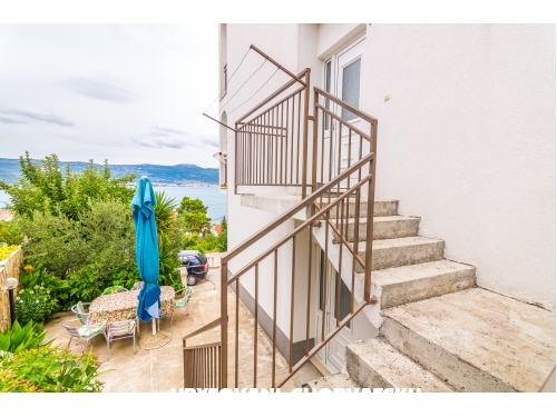Apartmaji Tanja - Trogir Hrvaka