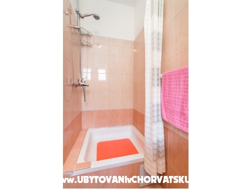 Apartmaji Tanja - Trogir Hrvaka