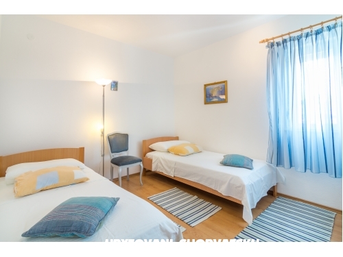 Apartmaji Tanja - Trogir Hrvaka