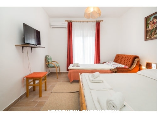 Apartmaji Tanja - Trogir Hrvaka