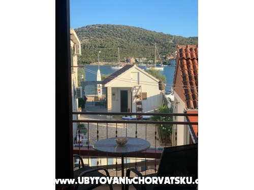Apartmani Tri palme - Trogir Hrvatska