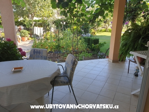 Apartments Bijeli - Trogir Croatia