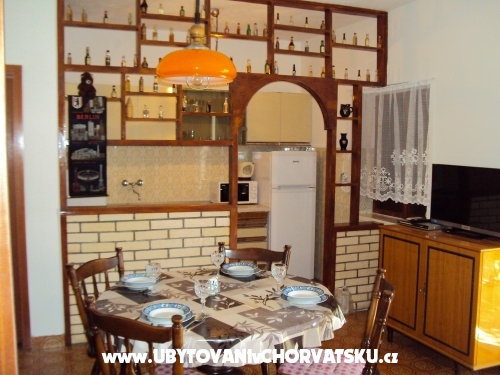 Apartmaji Dijana - Trogir Hrvaška