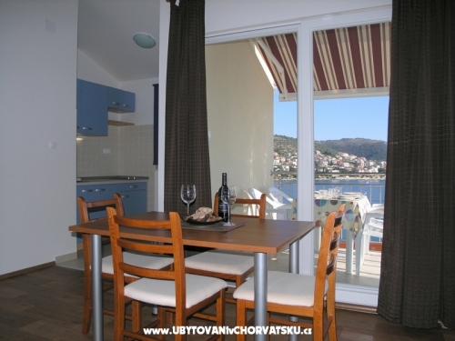 Apartmanok Diocles - Trogir Horvtorszg