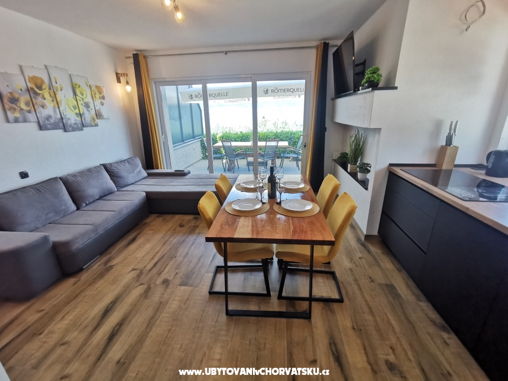 Beach Haus Pyramis - Trogir Kroatien