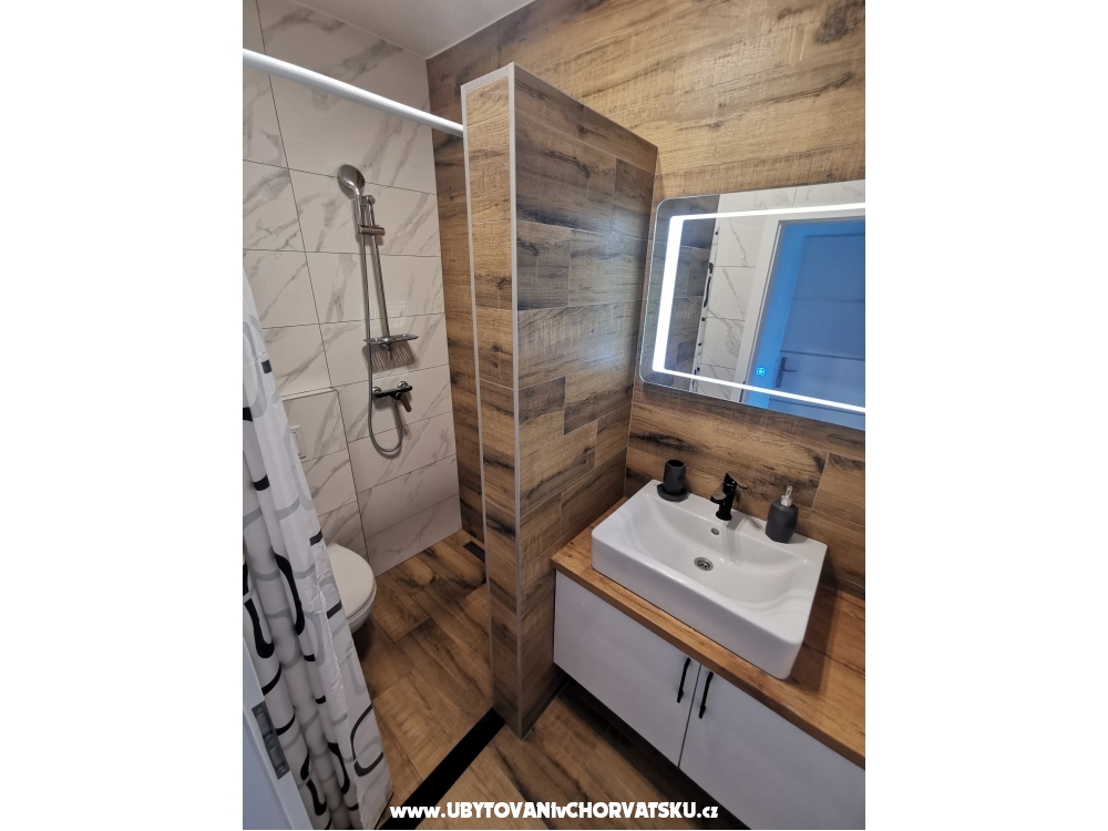 Beach Haus Pyramis - Trogir Kroatien